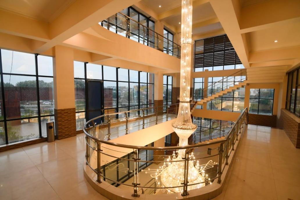 Taraji Resort Ayodhya Екстериор снимка