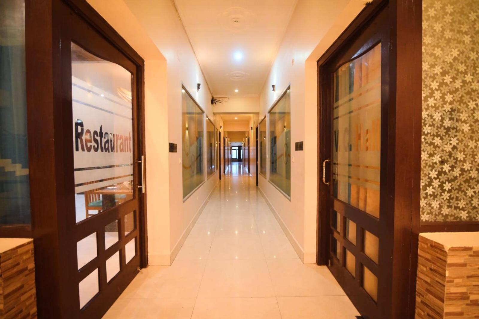 Taraji Resort Ayodhya Екстериор снимка
